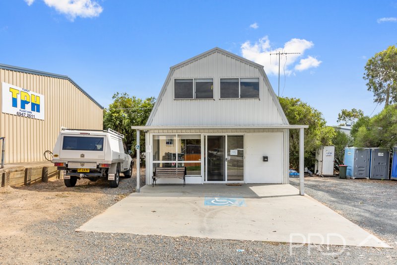 72 Fairway Drive, TUMUT NSW 2720