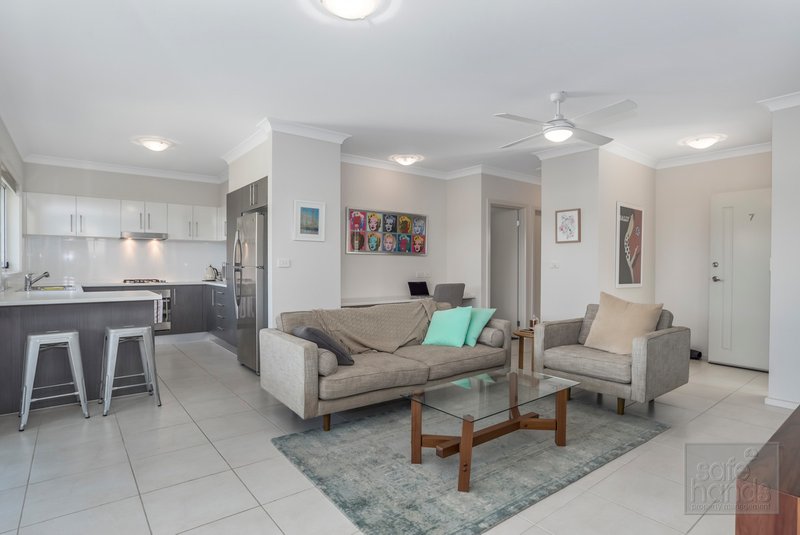 21 Seaman Avenue Warners Bay NSW 2282