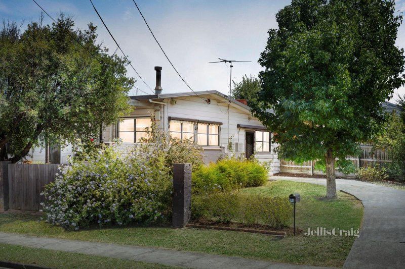 76 Nepean Street, Watsonia, VIC 3087 House for Sale