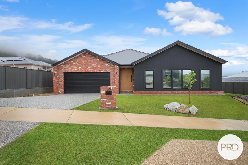 LENEVA property image