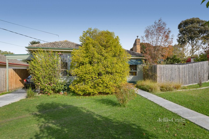 8 Barclay Avenue, Croydon, VIC 3136 House for Sale