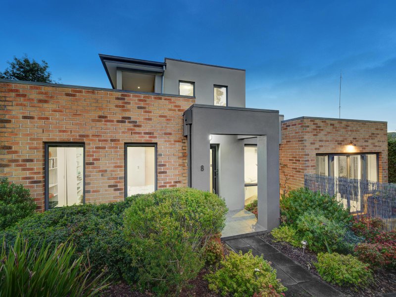 8/76 Airlie Road, Montmorency, VIC 3094 Townhouse for Sale