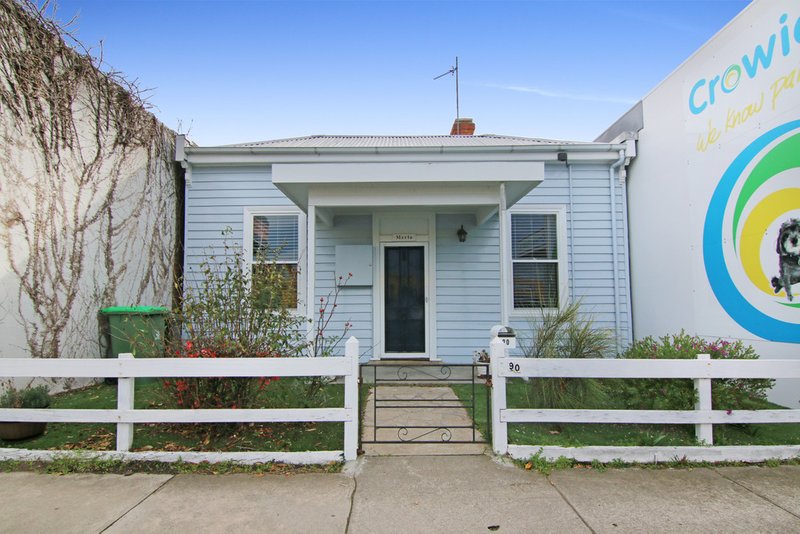 90 Macleod Street, Bairnsdale 2 bed, 1 bath… Bill Wyndham & Co.