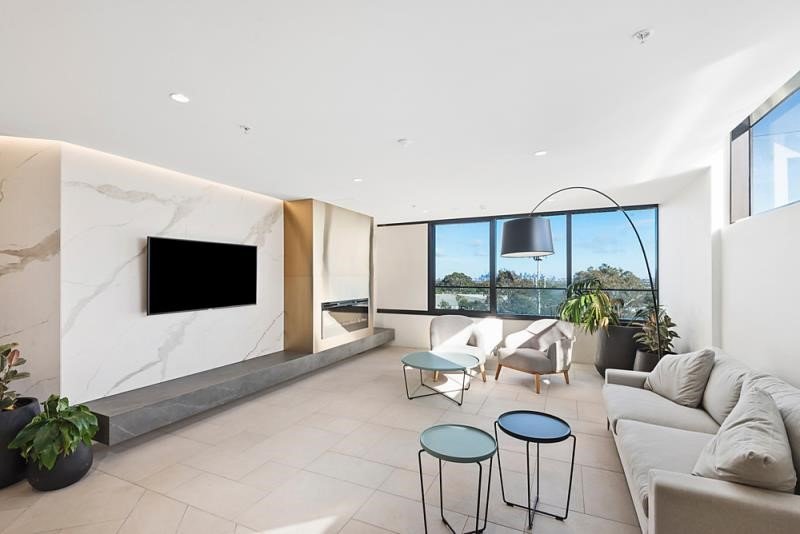 901/443 Upper Heidelberg Road, Ivanhoe 1 bed, 1 bath Apartment for…