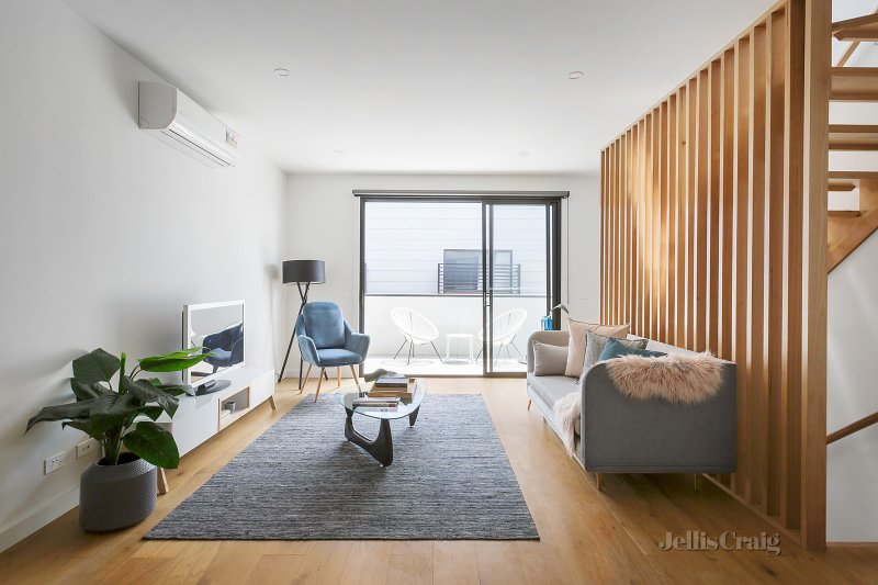 9/10 Davies Street