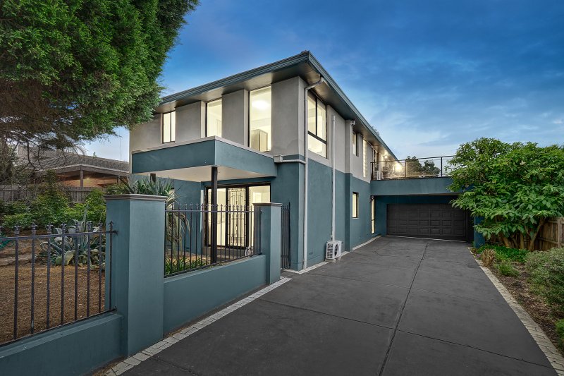 963 Ferntree Gully Road, Wheelers Hill, VIC 3150 House for Sale