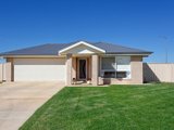 1 Peppin Way, GOBBAGOMBALIN NSW 2650