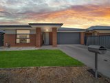 10 Parkview Boulevard, HUNTLY VIC 3551