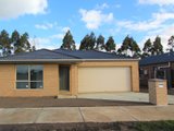 105 Ascot Gardens Drive, DELACOMBE VIC 3356