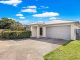 11 Arnold Court, CANNONVALE QLD 4802