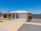 11 Dorset Drive, MARONG VIC 3515