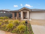 11 Fitzgerald Road, HUNTLY VIC 3551
