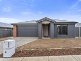 11 Hyatt Road, HUNTLY VIC 3551