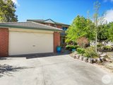 11 Nevett Crescent, MOUNT HELEN VIC 3350