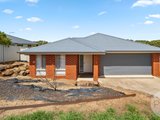 11 Sunvale Crescent, ESTELLA NSW 2650