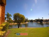 1/14 Dunlop Court, MERMAID WATERS QLD 4218