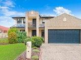 12 Prince of Wales Drive, DUNBOGAN NSW 2443