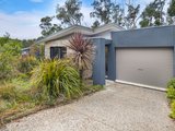 1/3 Hickory Lane, CRESWICK VIC 3363