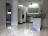 13/3 Deloraine Close, CANNONVALE QLD 4802