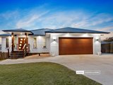 14 Rubie Ct, WESTBROOK QLD 4350