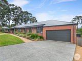 1/400 Fussell Street, CANADIAN VIC 3350