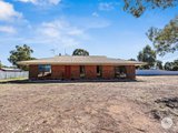 15 Hakea Road, HUNTLY VIC 3551