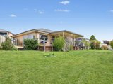 15 Henderson Pl, Lithgow NSW 2790
