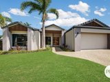15 Longreach Court, TANNUM SANDS QLD 4680