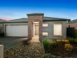 16 Yellowgum Drive, EPSOM VIC 3551