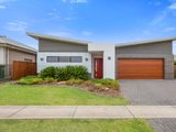 17 Grand Parade, RUTHERFORD NSW 2320