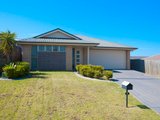 17 Scenic Drive, GILLIESTON HEIGHTS NSW 2321