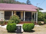 18 Foxlow Street, CAPTAINS FLAT NSW 2623