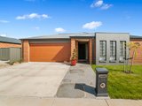 18 Merrion Street, MARONG VIC 3515