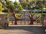 18 White Hills Road, CRESWICK VIC 3363