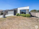 2 Anneke Way, WINTER VALLEY VIC 3358