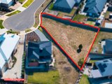 2 Bismark Court, BROWN HILL VIC 3350