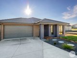 2 Daimler Drive, SMYTHES CREEK VIC 3351