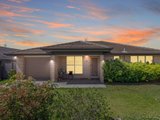 2 Olearia Way, ABERGLASSLYN