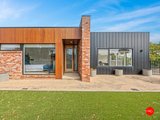 2 Rheola Drive, WHITE HILLS VIC 3550