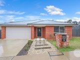 204 Forest Drive, THURGOONA