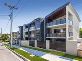 2/10 Botany Street, CLAYFIELD QLD 4011