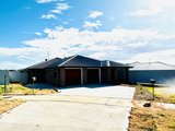 2/12 Mustang Close, TAMWORTH NSW 2340