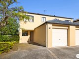 2/121 Pohlman Street, SOUTHPORT QLD 4215