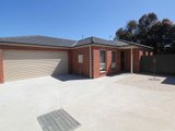 2/1a Whitelaw Avenue, DELACOMBE VIC 3356