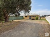 22 Elizabeth Road, CRESWICK VIC 3363