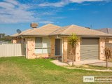 22A Tulipwood Crescent, TAMWORTH NSW 2340