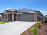 23 Grand Meadows Drive, NORTH TAMWORTH NSW 2340