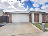 24 Heathcote Drive, LUCAS VIC 3350