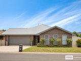 24 Hibiscus Way, TAMWORTH NSW 2340