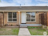 2/4 John Street, WENDOUREE VIC 3355